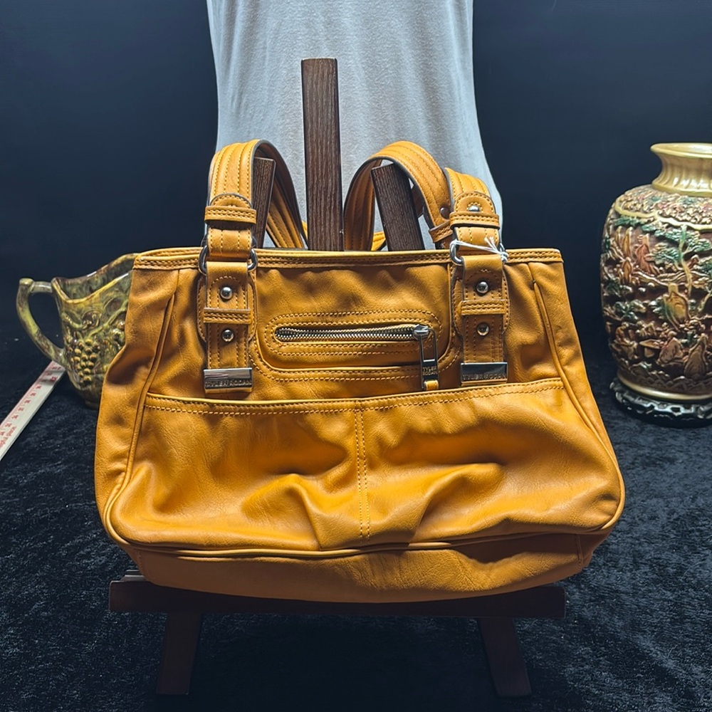 Tyler rodan bag